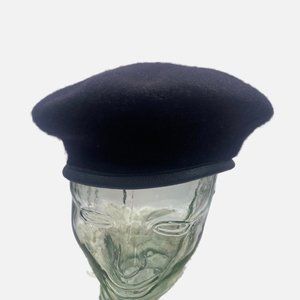 Black Wool Beret Excellent Condition